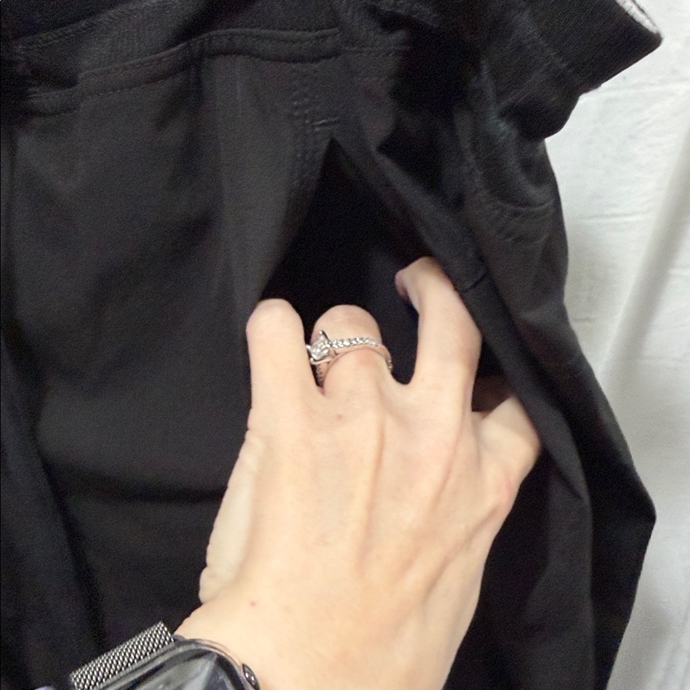 Calvin Klein Black Drawstring Capris - image 7